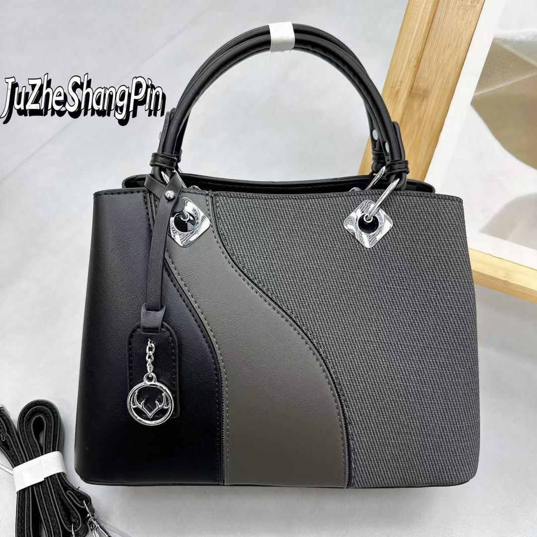 [ SHOP SMART AND SAVE BIG AT AN AMAZING OFFER PRICE 🤩🤩✨ !!! 1Pc  New Arrival High Quality Stylish and Luxurious Comfortable Ladies Handbag ..Designed With Durability and Functionality ✔👌