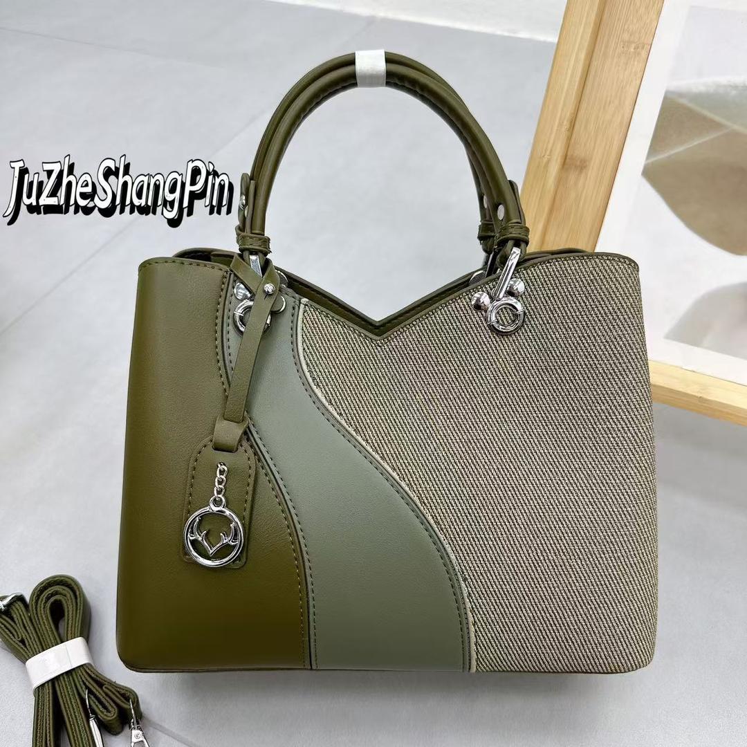 [ SHOP SMART AND SAVE BIG AT AN AMAZING OFFER PRICE 🤩🤩✨ !!! 1Pc  New Arrival High Quality Stylish and Luxurious Comfortable Ladies Handbag ..Designed With Durability and Functionality ✔👌