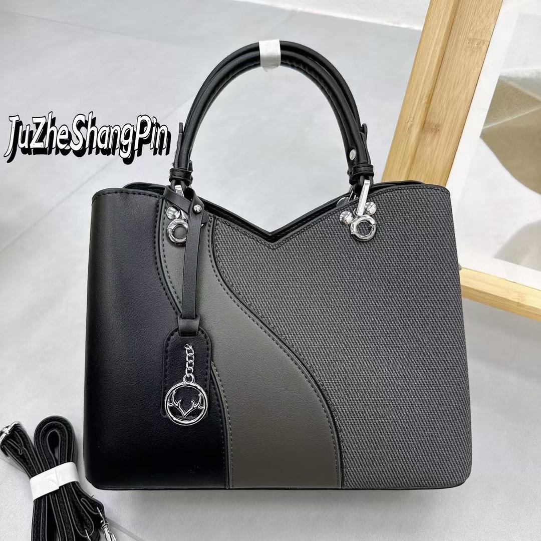 [ SHOP SMART AND SAVE BIG AT AN AMAZING OFFER PRICE 🤩🤩✨ !!! 1Pc  New Arrival High Quality Stylish and Luxurious Comfortable Ladies Handbag ..Designed With Durability and Functionality ✔👌