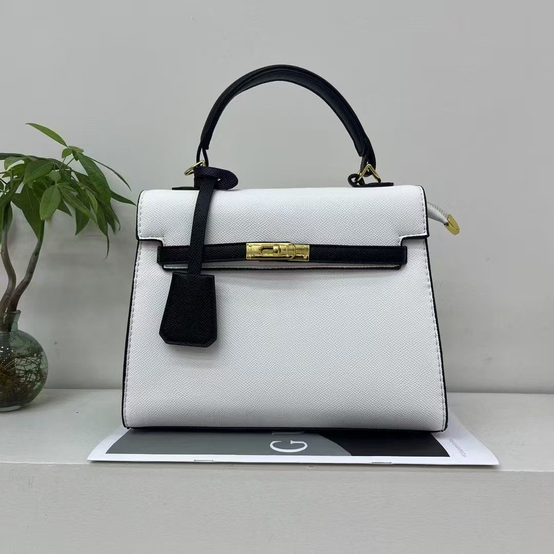 ⭐ MEGA OFFER ⭐ 1PC Women's Fashion Handbag Stylish Shoulder Bag PU Leather Elegant Durable Large Capacity Casual & Party Use Affordable Price