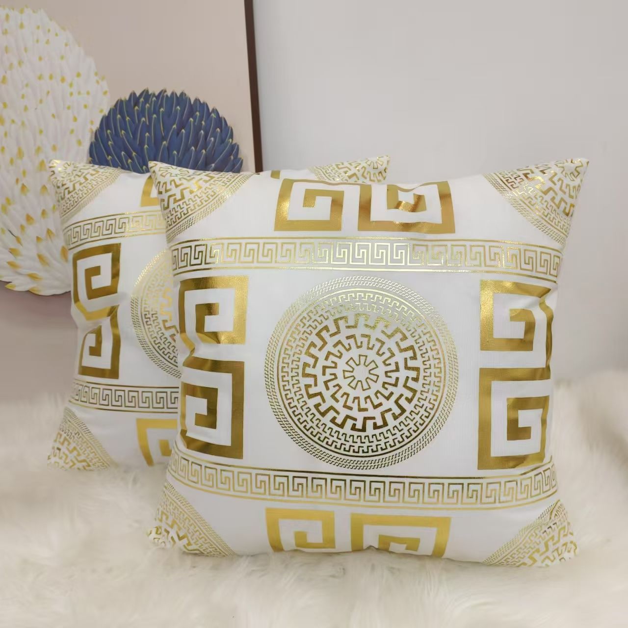 [OFFER !!! OFFER !!! ] 1 pair classy stylish high quality home Gold cases