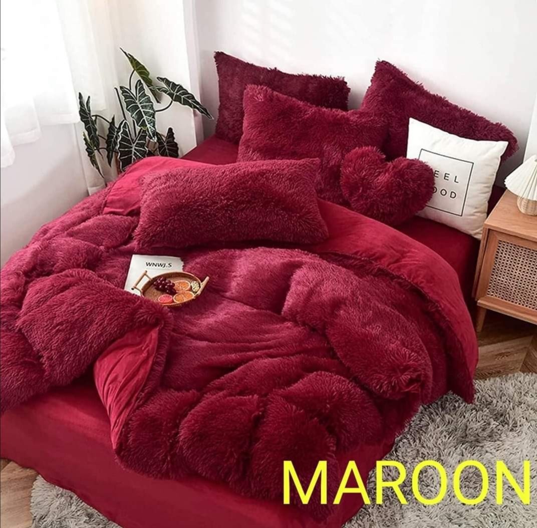 [ 🔥SPECIAL OFFER 🤩🤩✨JUST FOR YOU !!! ] 6 Pc Size 6X7 Brand New Very High Quality Stylish and Luxurious Velvet plush Fluffy Duvet set (1 Fluffy velvet Duvet,1 Fleece Bedsheet & 4 pillowcases)