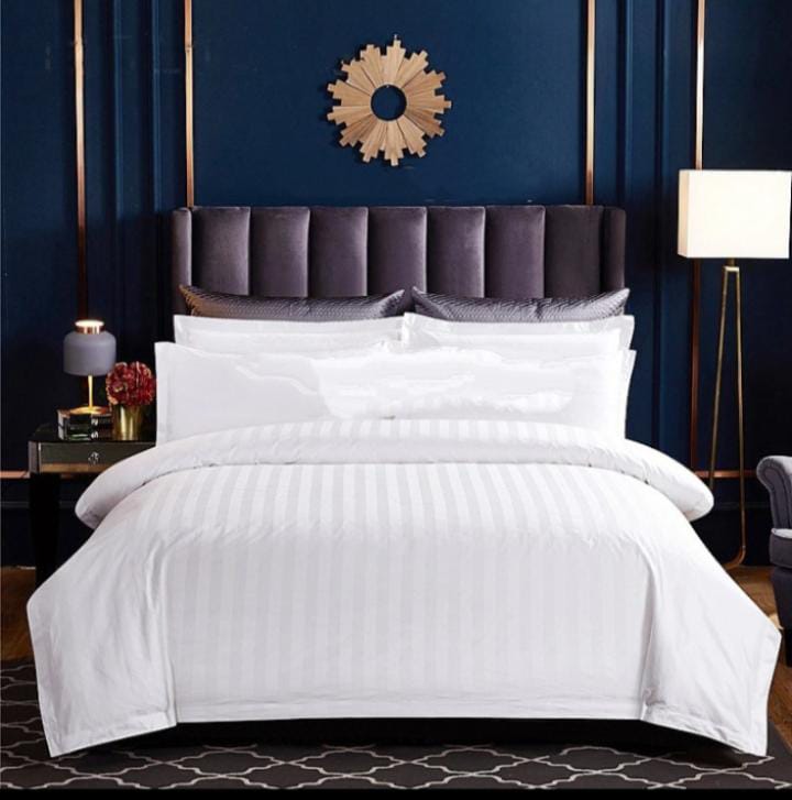 [ 🔥SPECIAL OFFER 🤩🤩✨JUST FOR YOU !!! ] 4 Pc Size 5X6 Brand New Very High Quality Stylish and Luxurious Stripped white duvet cover with 1 bedsheet and 2 pillowcases at Affordable Price