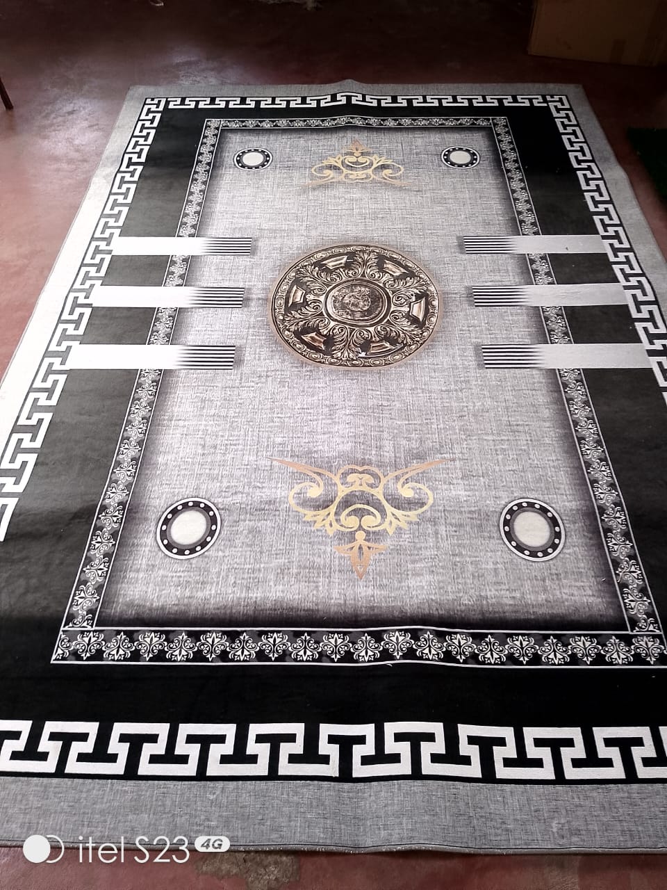 [ 🔥EXPERIENCE LUXURY FOR LESS 🤩🤩✨ !!! ]  1 Pc Size 6X9 Brand New Very High Quality Stylish and Luxurious High density (HD) Carpet at Affordable Price .Desiring To Serve The Best Experience 🔥👌