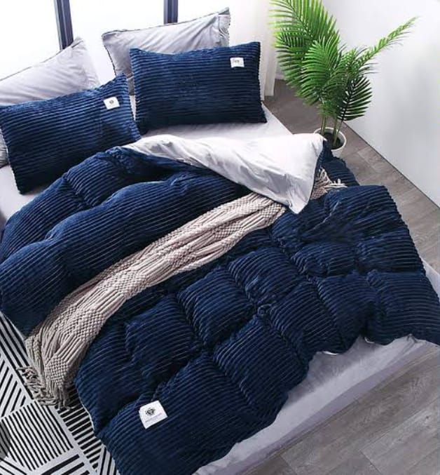 🔥 TODAY OFFER 🔥 4pc TC & Weaverbird Velvet Duvet Set 6x7ft – 1 Duvet, 1 Bedsheet & 2 Pillowcases Luxury Modern Bedding