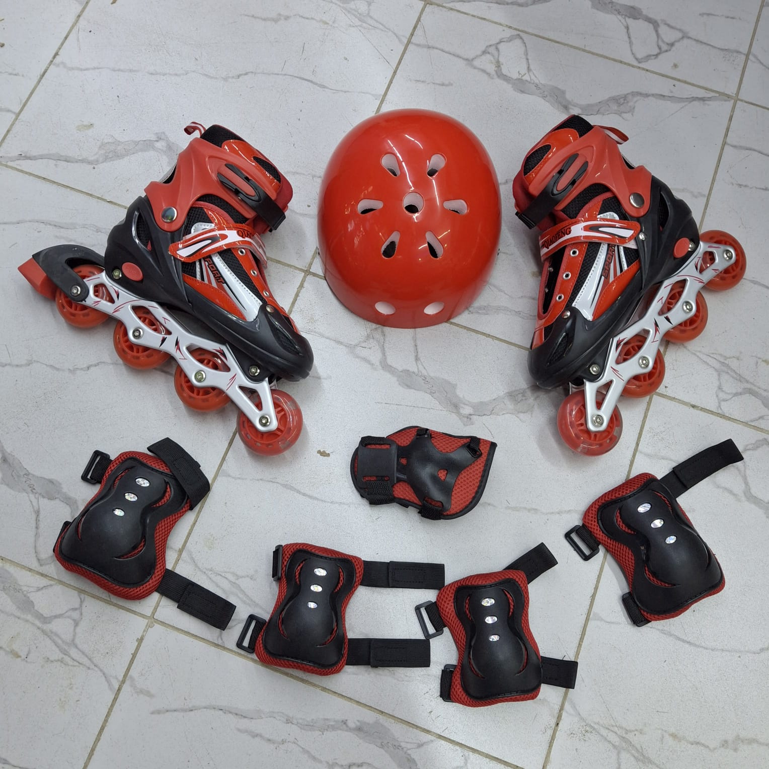⛸️ Full Set Skates – Adjustable Roller Skates with Helmet, Knee & Elbow Pads | Complete Safety Gear adjustable roller skates with helmet, knee pads & elbow guards. Safe, stylish & fun for kids & teens