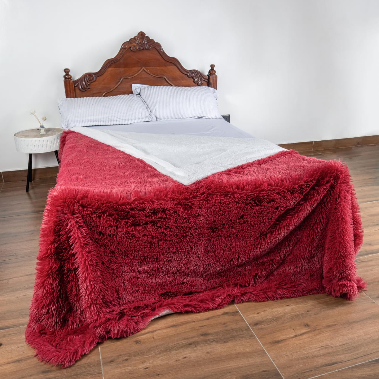 🔔 ALERT OFFER 🔔 - HOT DEALS!!!! [ 6 X 6 ] 1Pc very Quality Super Soft Warm fluffy Fleece Blanket At Affordable price and of very high quality