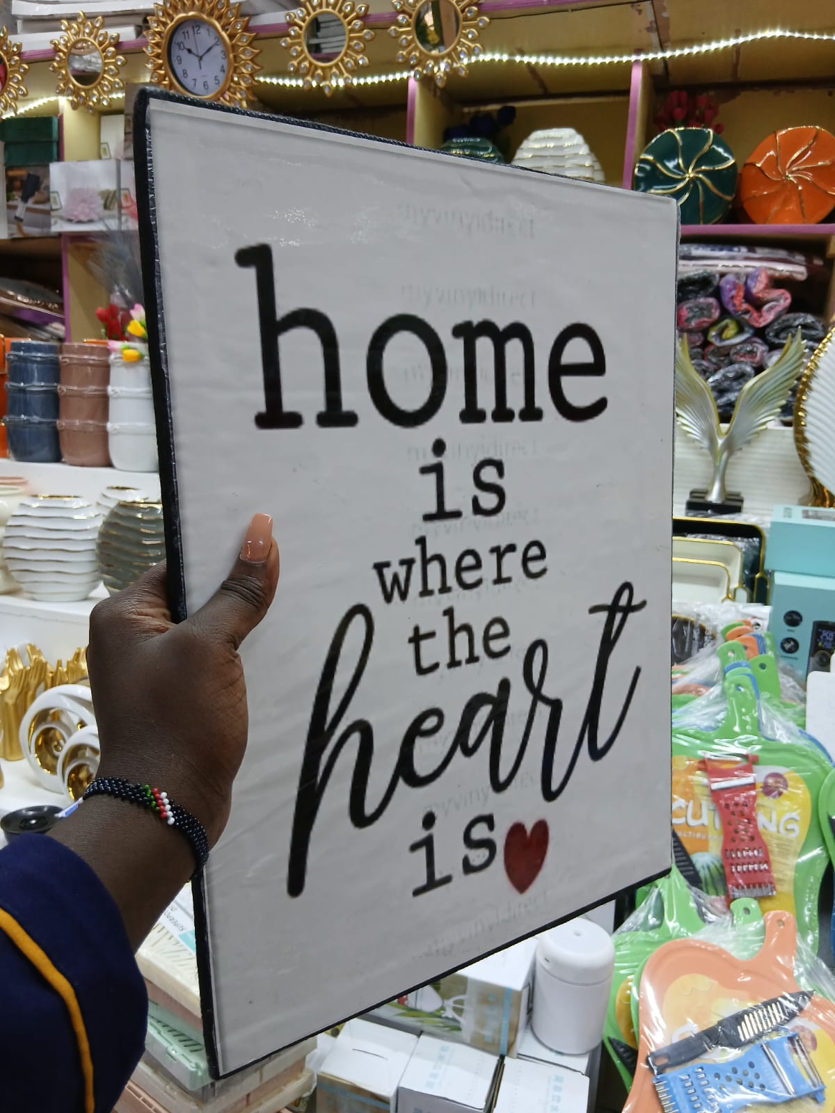 [ GRAB IT AT LOW PRICE+ ADDED OFFERS 🤩🤩✨ !!! ]  1Pc Brand New Stylish and Luxurious Fancy Portraits Exclusive and Enticing. Designed With Durability and Functionality