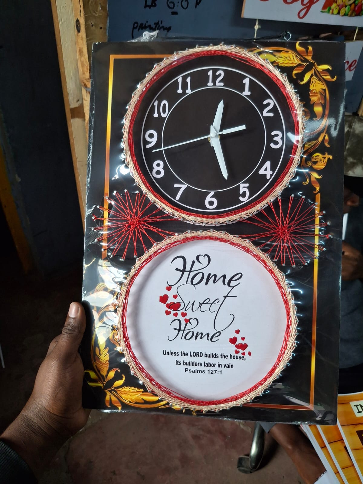 [ GRAB IT AT LOW PRICE+ ADDED OFFERS 🤩🤩✨ !!! ] 2 in 1 Brand New High Quality Stylish and Luxurious Wall clocks. At Affordable Price  ✔👌