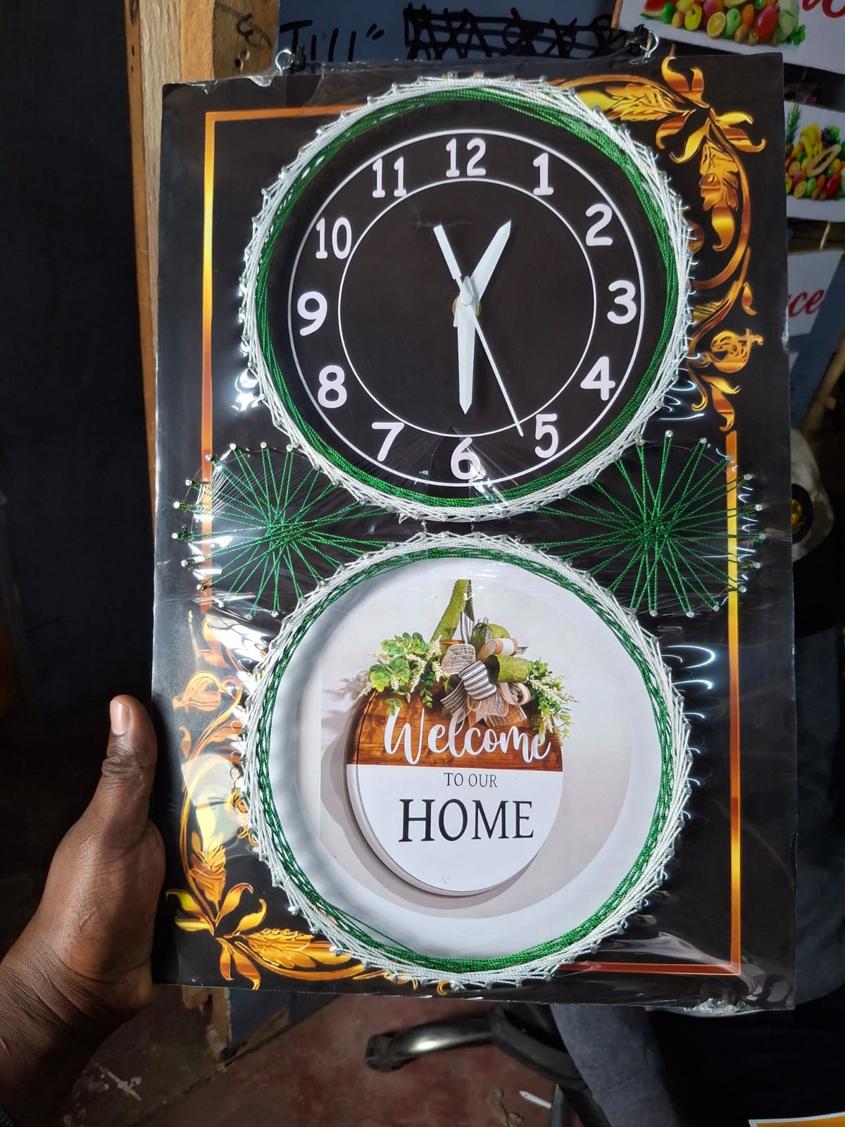 [ GRAB IT AT LOW PRICE+ ADDED OFFERS 🤩🤩✨ !!! ] 2 in 1 Brand New High Quality Stylish and Luxurious Wall clocks. At Affordable Price  ✔👌