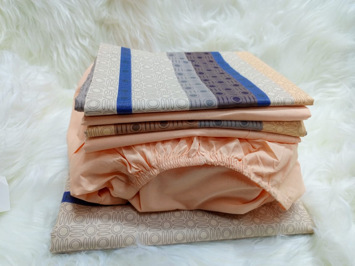 🤑🥑**HOT DEALS 🔥 !!]  6Pcs Size 6X7 Classy Brand New High Quality Stylish and Luxurious mix and match bedsheets ▪️1 pc pattern bedsheet ▪️1 pc plain fitted bedsheet✨4 pcs pillow cases