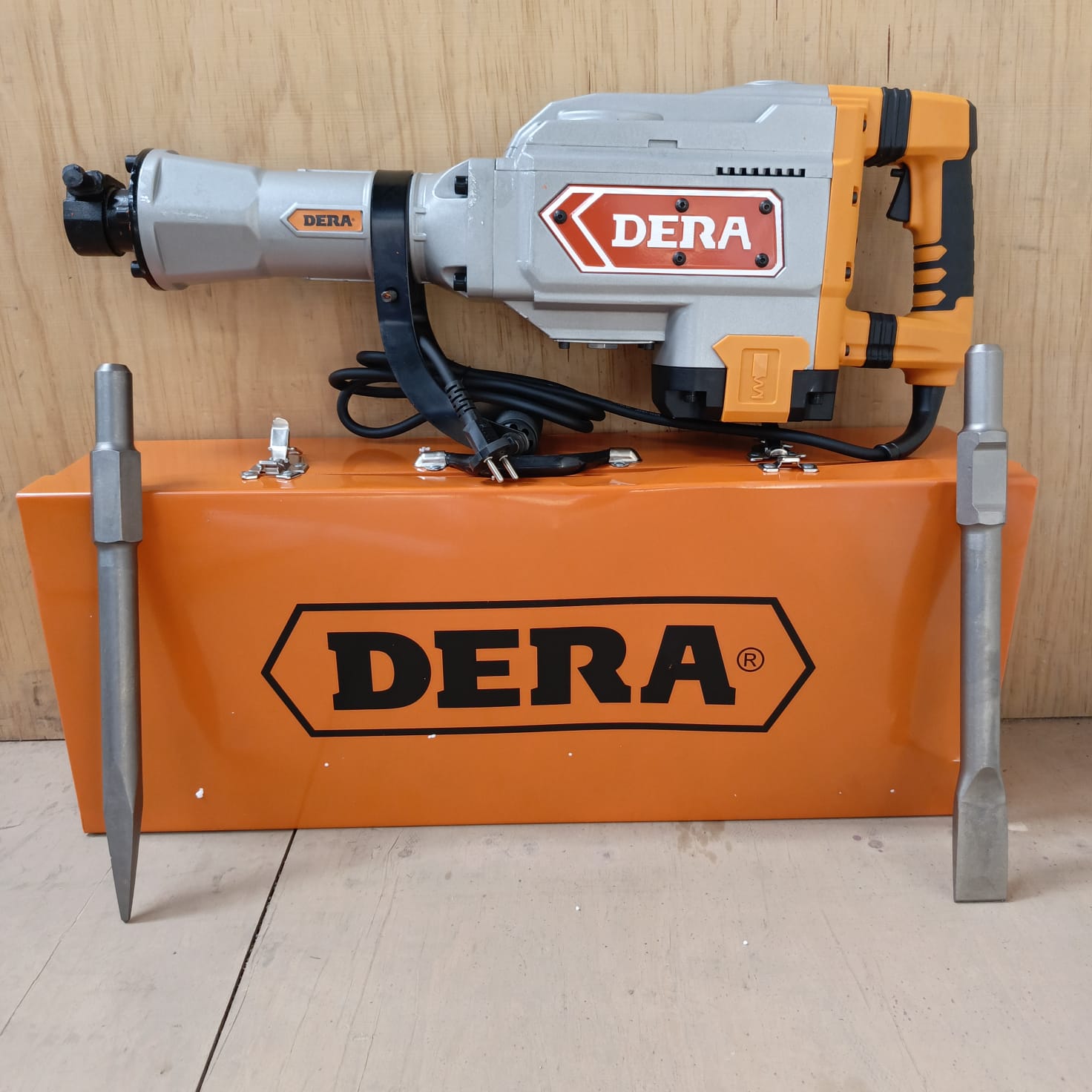 ⏰⏰ LIMITED TIME - Dera Demolisher Power Tool, High Performance, Easy Maintenance, Batteries Included, Durable Microfiber Build, Ideal for Heavy Duty Work ⏰⏰