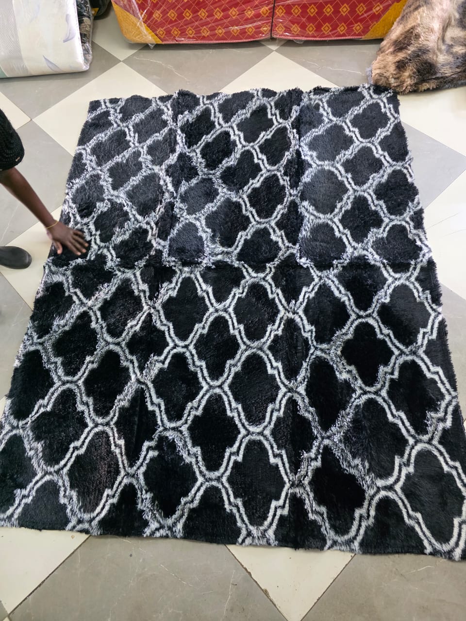 🔥 HOT SELL OFFER 🔥 - A 1 PC 🔶🥳Fluffy carpets 5*8 AT affordable price and of very high quality