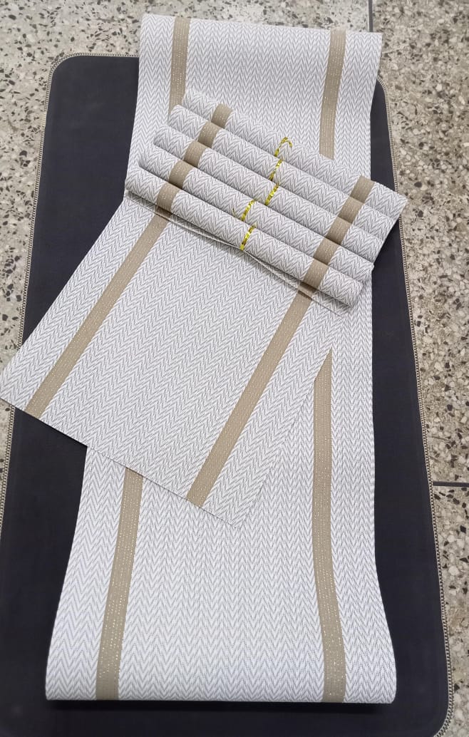 6pcs pvc  table mats plus one table runner