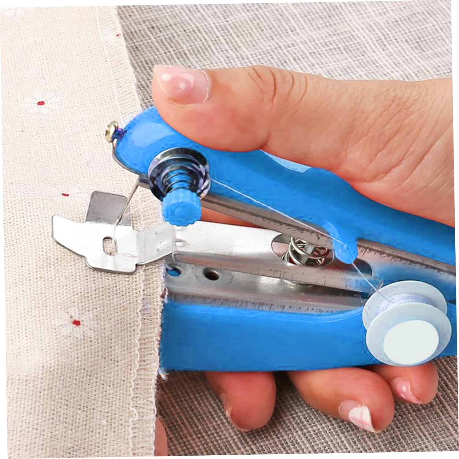 Portable manual sewing machine set household mini sewing machine