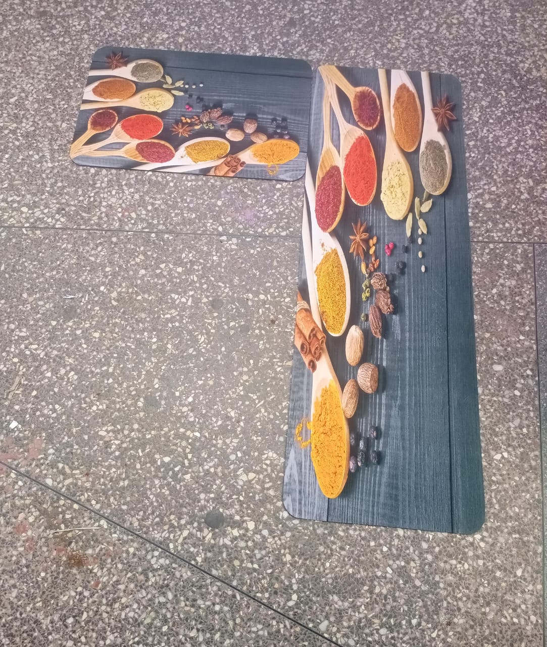 2 pcs Kitchen Mats ; Absorbent , Backside Rubber ,Skid-Resistant Base , two pieces 🌼Big size 120 x40 
🔆Small size ,
   60 x40cm