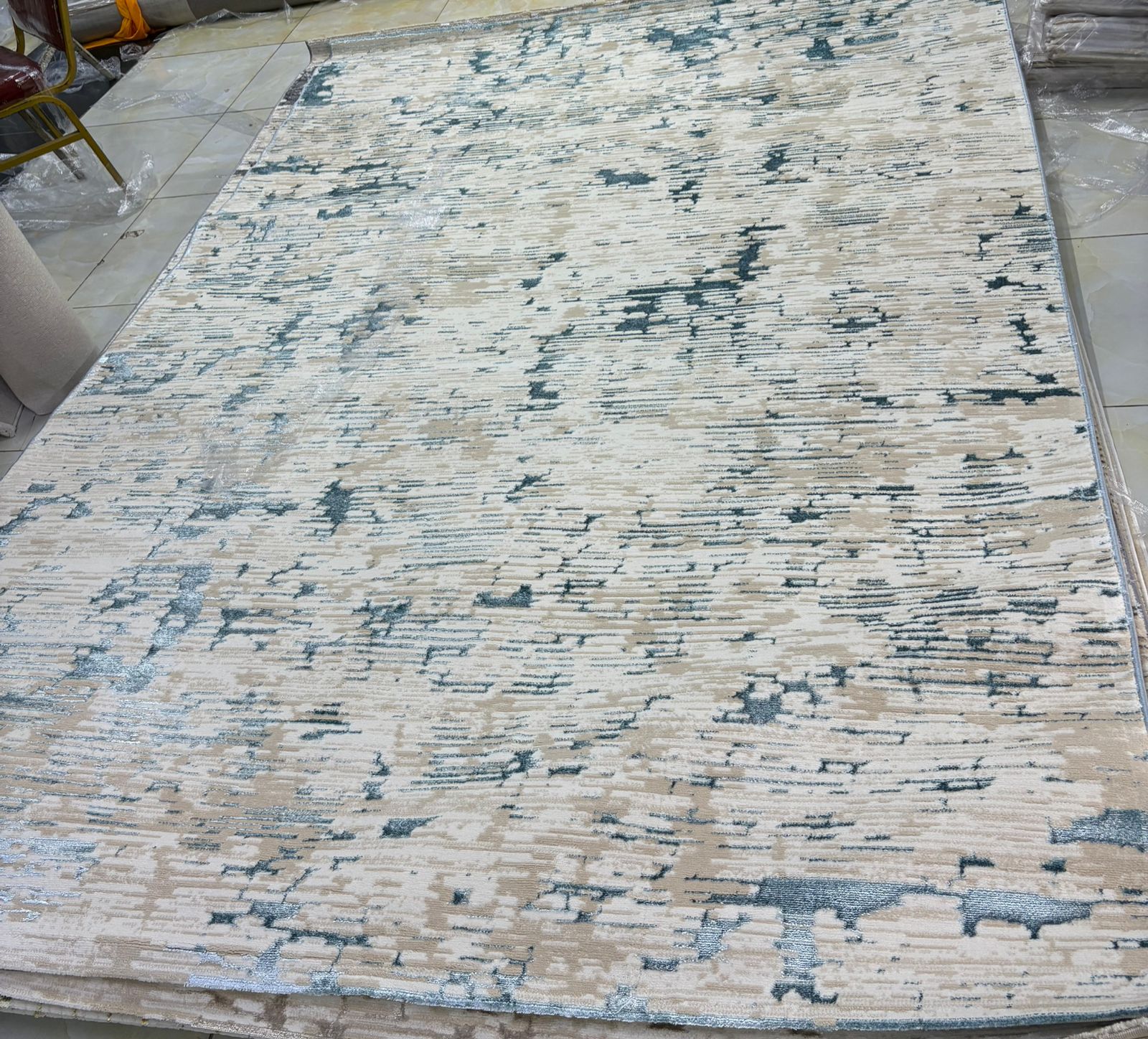 [🔥🌈 EVERYDAY OFFER 🌈 🤩🤩✨ ONLY FOR YOU!! ] 1Pc Size 5X8 fts Brand New Very High Quality Stylish and Luxurious Flash carpets at Affordable Price .Desiring To Serve The Best Experience 🔥👌