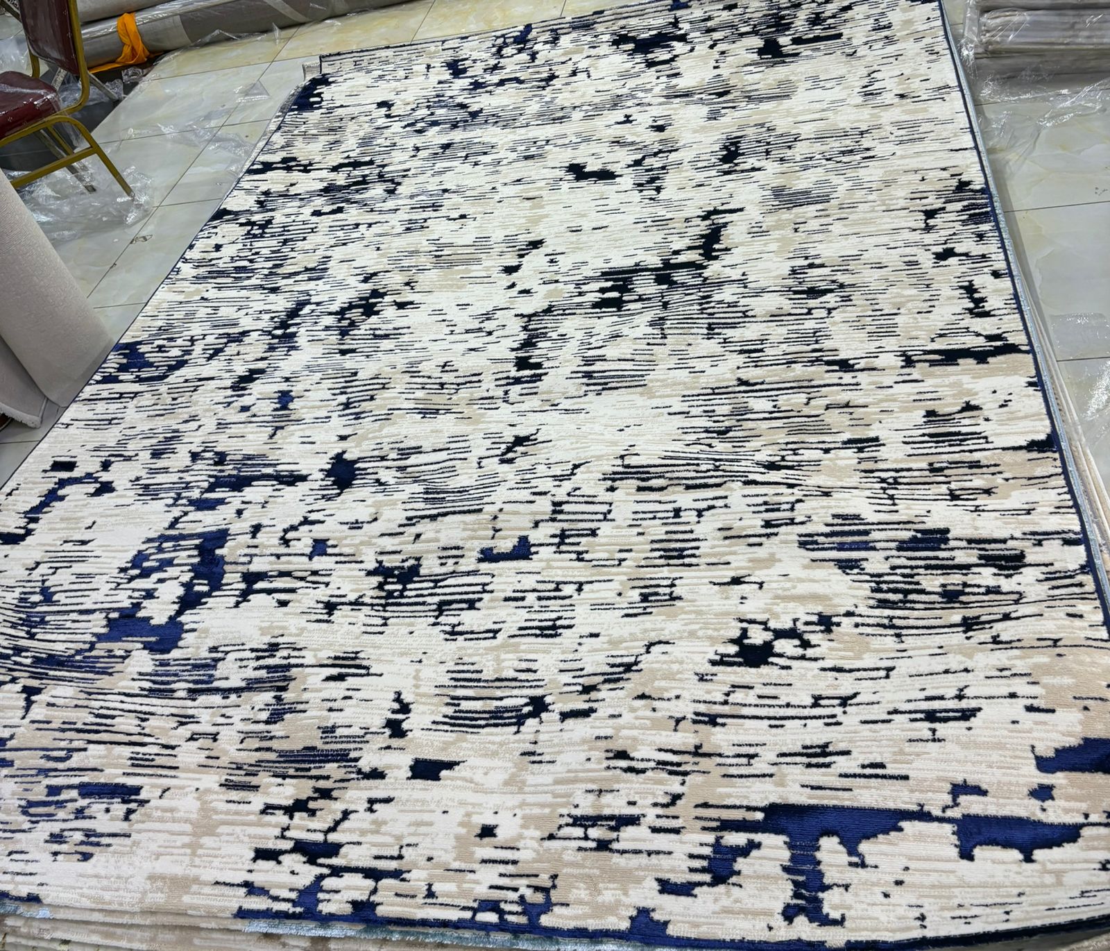 [🔥🥇 TOP OFFER 🥇🤩🤩✨ ONLY FOR YOU!! ] 1Pc Size 6X9fts Brand New Very High Quality Stylish and Luxurious Flash carpets at Affordable Price .Desiring To Serve The Best Experience 🔥👌