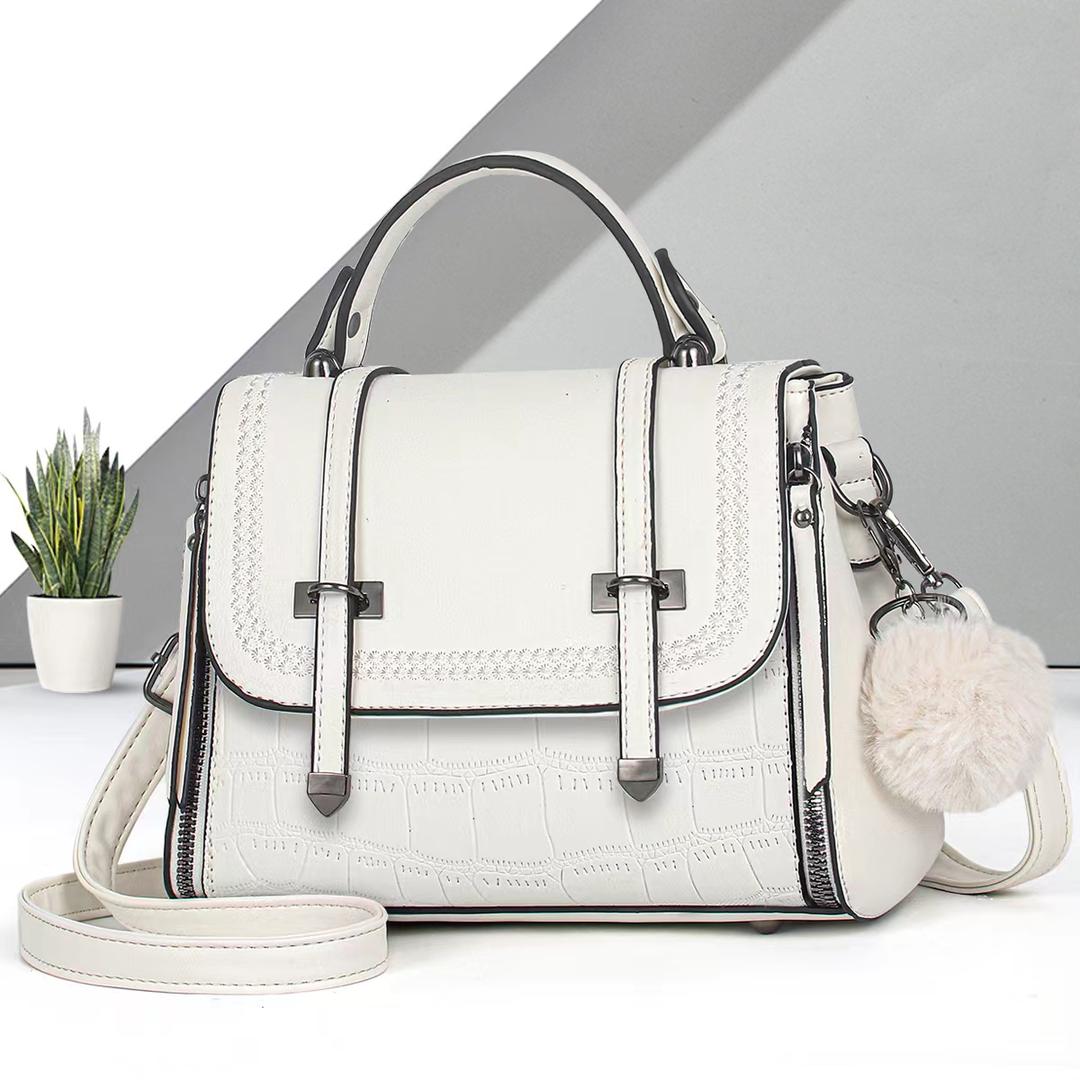 [ 🌈 EVERYDAY SAVINGS OFFER 🌈 ] -  1Pc New Arrival High Quality Stylish and Luxurious Comfortable Ladies Handbag ,perfect for casual and formal outings..Designed With Durability ✔👌