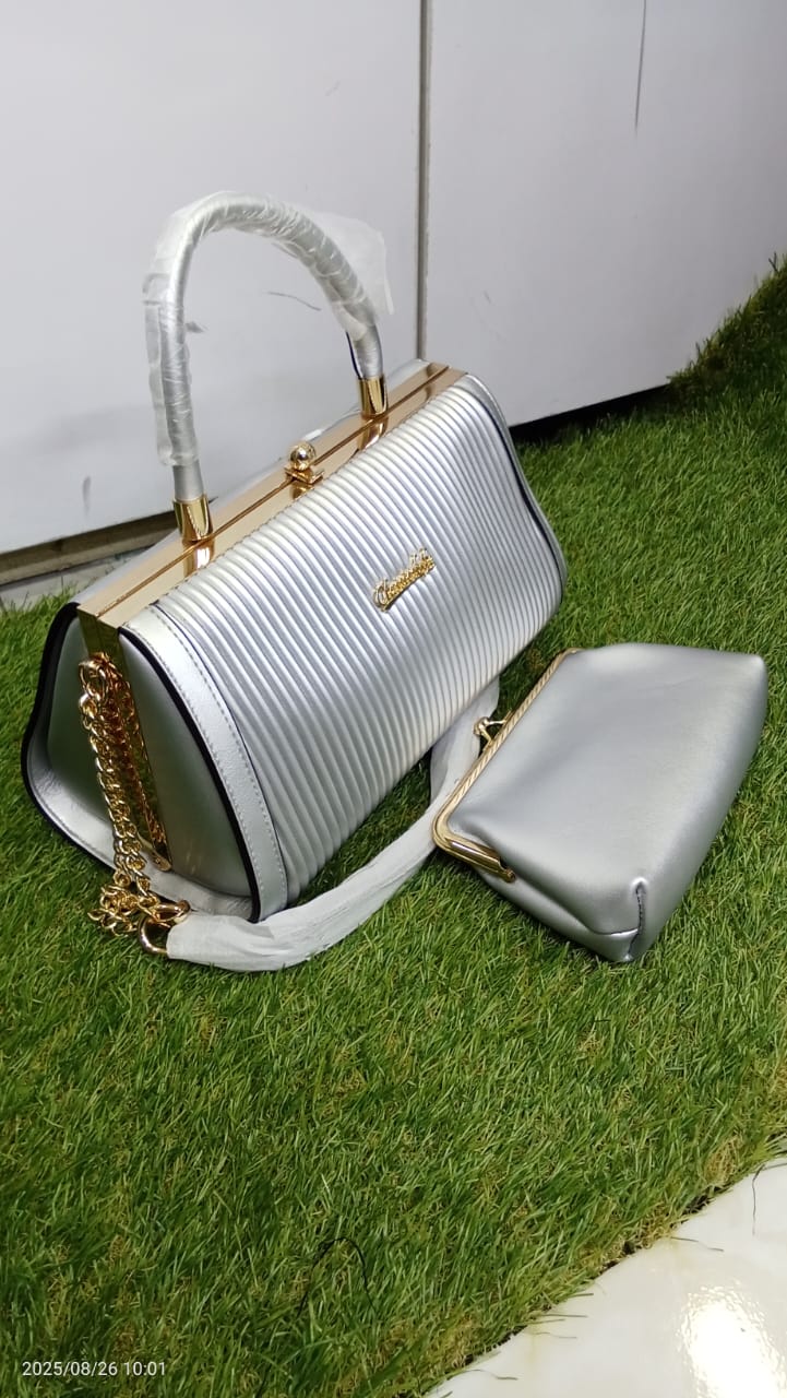 [ ⏰ TIME LIMITED OFFER ⏰ ]  - 2 IN 1 New Arrival High Quality Stylish and Luxurious Comfortable Ladies Handbag ,perfect for casual and formal outings..Designed With Durability ✔👌