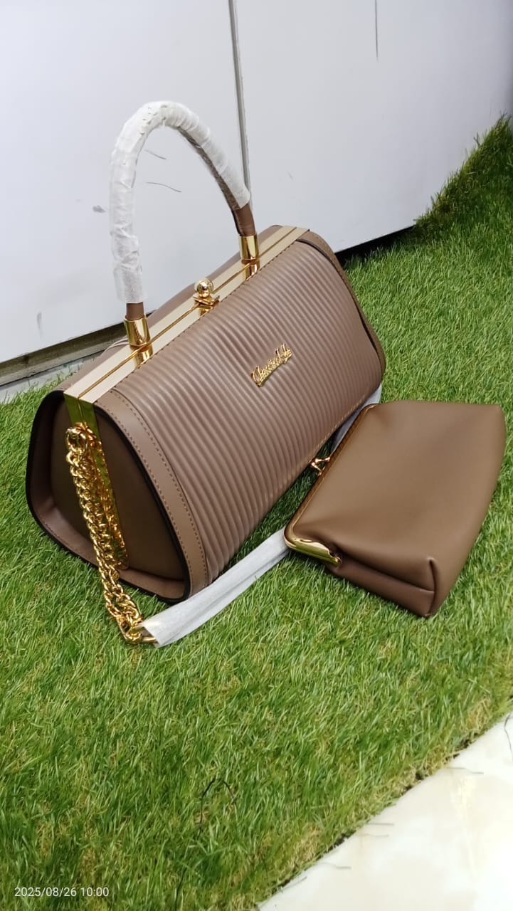 [ ⏰ TIME LIMITED OFFER ⏰ ]  - 2 IN 1 New Arrival High Quality Stylish and Luxurious Comfortable Ladies Handbag ,perfect for casual and formal outings..Designed With Durability ✔👌