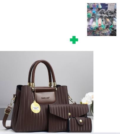 [ ❤EMBRACE THE LATEST TREND 🤩🤩✨ !!! ] 3 In 1 Brand New High Quality Stylish and Luxurious Comfortable Ladies Handbag.. That Comes With a Free Water Bottle ( Random Color) ✔👌