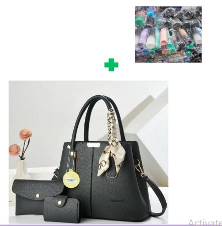 (EXPERIENCE LUXURY FOR LESS❤)  3 in 1 Brand New High Quality Stylish and Luxurious Comfortable Ladies Handbag.. That Comes With a Free Water Bottle ( Random Color) ✔👌