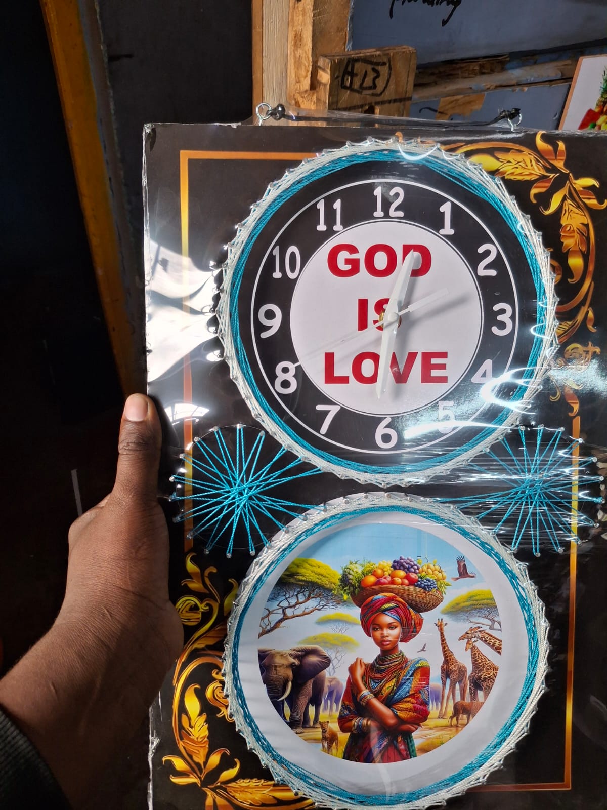 [ KILIMALL AMAZING OFFERS🤩🤩✨!!! ]   2 in 1 Brand New High Quality Stylish and Luxurious Wall clocks. At Affordable Price ✔👌