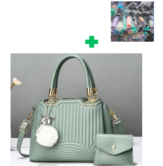(EXPERIENCE LUXURY FOR LESS❤)  2 in 1 Brand New High Quality Stylish and Luxurious Comfortable Ladies Handbag.. That Comes With a Free Water Bottle ( Random Color) ✔👌