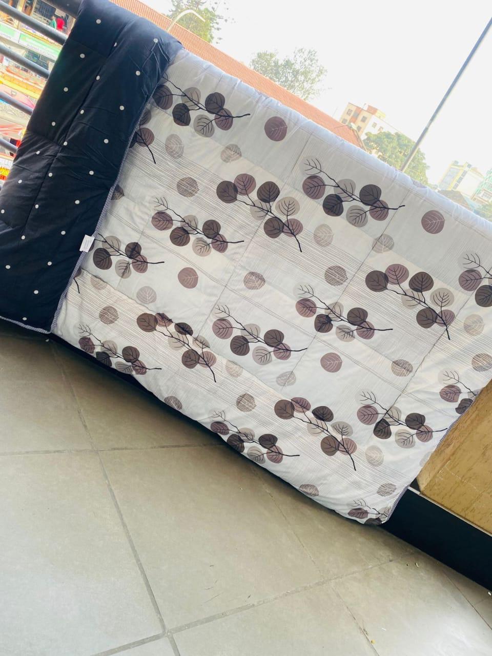 [ KILIMALL UNBEATABLE DEALS 🤩🤩 !!! ] 4Pcs Size 6X7fts Brand New Very High Quality Stylish and Luxurious Double sided Heavy Cotton Binded duvet Pillowcases: 2pcs ,Bedsheet: 1pc & Binded Duvet: 1pc