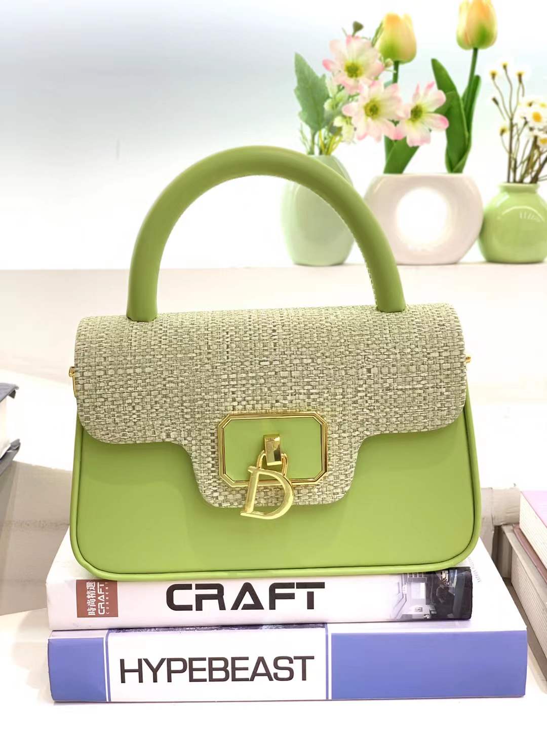 [ 🔥 SPECIAL OFFER 🔥 🤩🤩✨ !!! 1Pc New Arrival High Quality Stylish and Luxurious Comfortable Ladies Handbag ..Designed With Durability and Functionality ✔👌