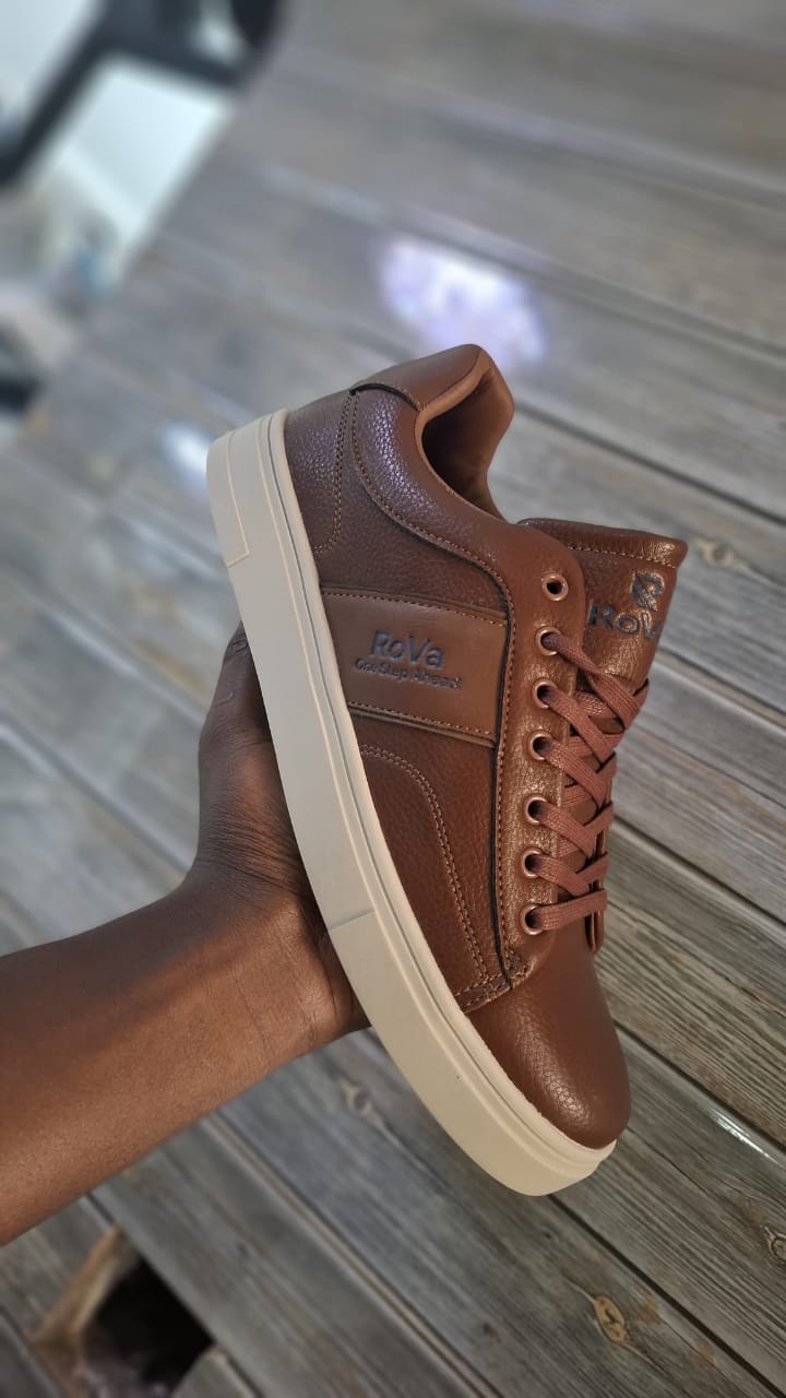 🎯 LIMITED OFFER 🎯 - A 1 PC MEN'S SNEAKER SHOES VERY HIGH QUALITY AND AT AFFORDABLE PRICE