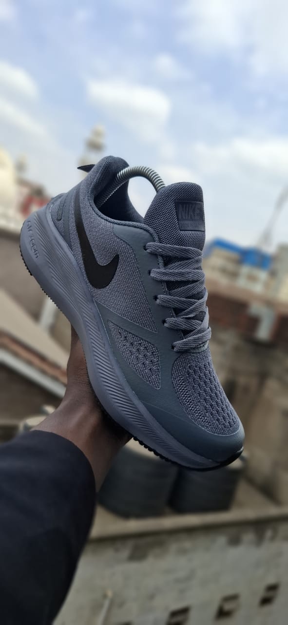 ⭐ MEGA OFFER ⭐- A 1 pc men's sneaker shoes very high quality and at affordable price