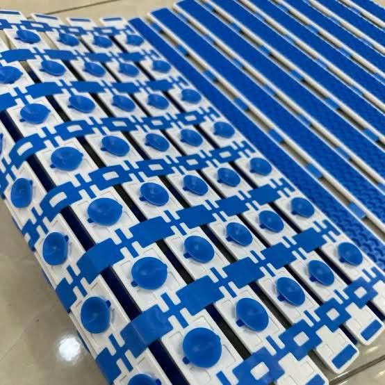 🎁 GIFT OFFER 🎁 - 1 PC Anti-Slip Shower Mat with Anti-Bacterial Protection, Drainage Cup, 38×70 cm, Bathroom Safety, High Quality