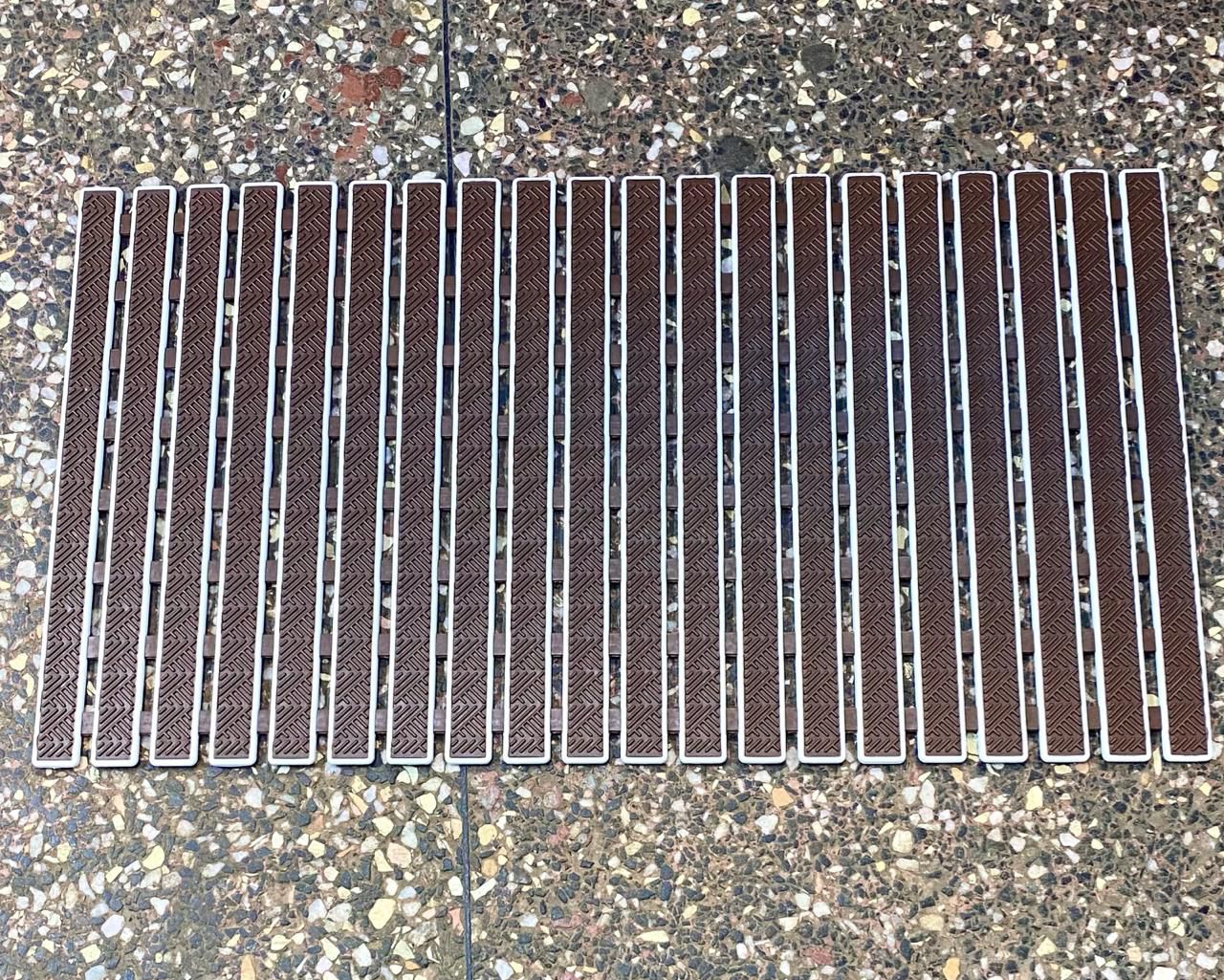 🎁 GIFT OFFER 🎁 - 1 PC Anti-Slip Shower Mat with Anti-Bacterial Protection, Drainage Cup, 38×70 cm, Bathroom Safety, High Quality