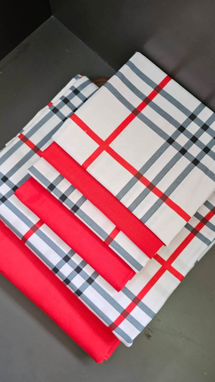 🥇 TOP OFFER 🥇 - 6PC Mix & Match Bedsheet Set, 1 Fitted Sheet, 1 Flat Sheet & 4 Pillowcases Size 6×7, Soft Durable Bedding Set, Affordable Price