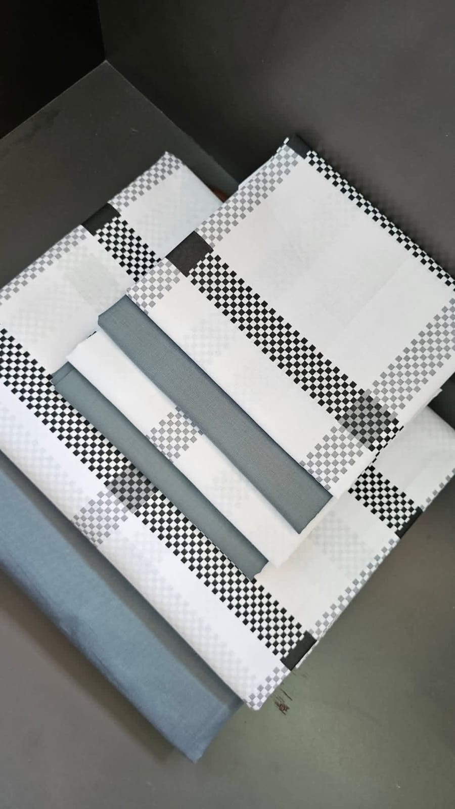 🥇 TOP OFFER 🥇 - 6PC Mix & Match Bedsheet Set, 1 Fitted Sheet, 1 Flat Sheet & 4 Pillowcases Size 6×7, Soft Durable Bedding Set, Affordable Price