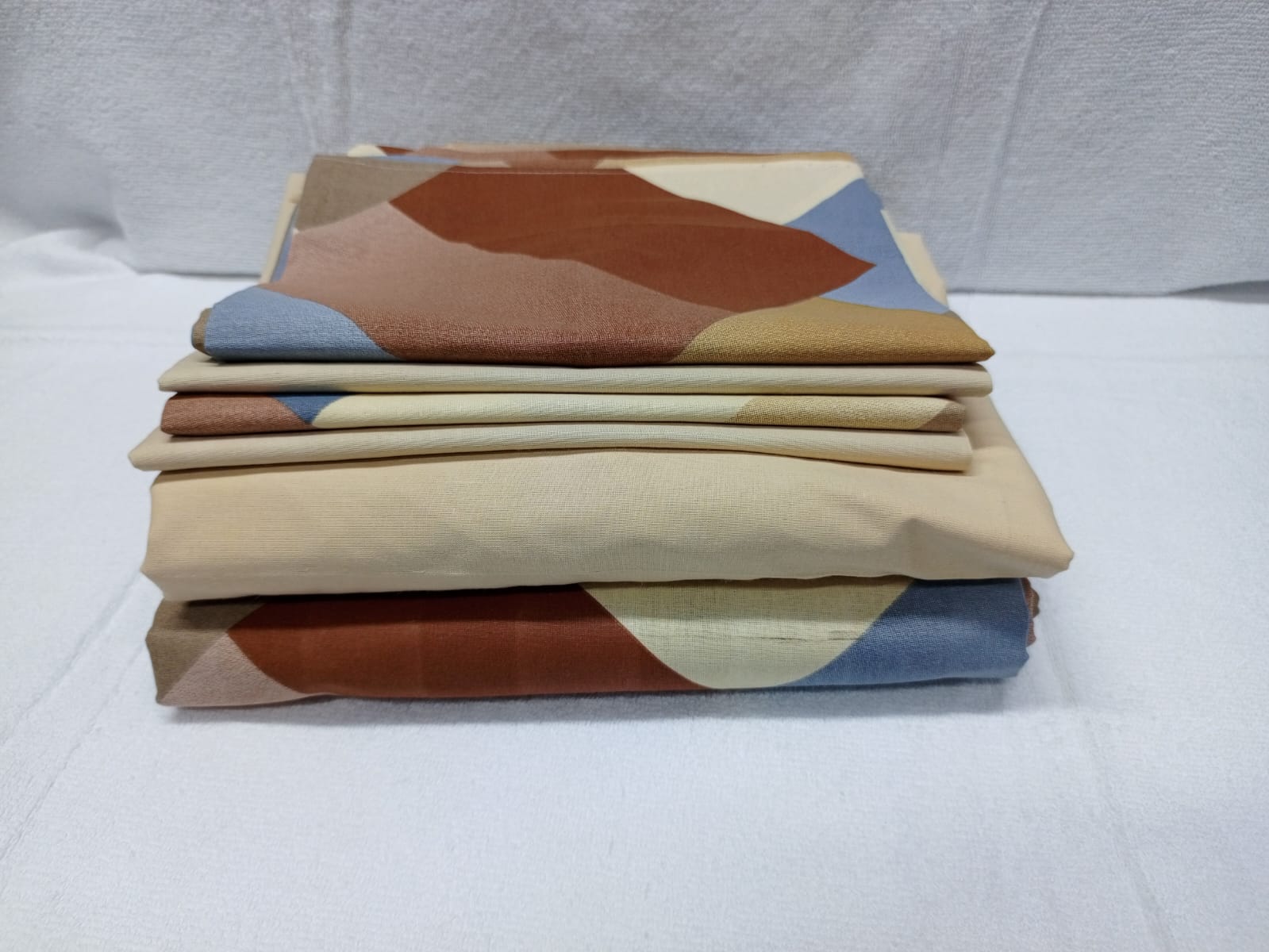 🥇 TOP OFFER 🥇 - 6PC Mix & Match Bedsheet Set, 1 Fitted Sheet, 1 Flat Sheet & 4 Pillowcases Size 6×7, Soft Durable Bedding Set, Affordable Price