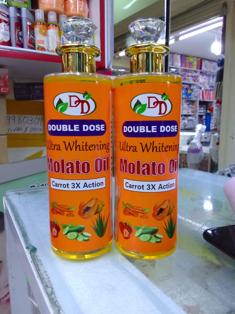 Molato Double Dose Oil Vitamin C Fast Action Brightening Oil. Fades Dark Spots, Clears hyperpigmentation, Acne, & Sunburn