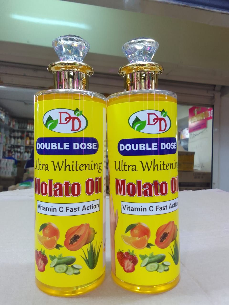 Molato Double Dose Oil Vitamin C Fast Action Brightening Oil. Fades Dark Spots, Clears hyperpigmentation, Acne, & Sunburn