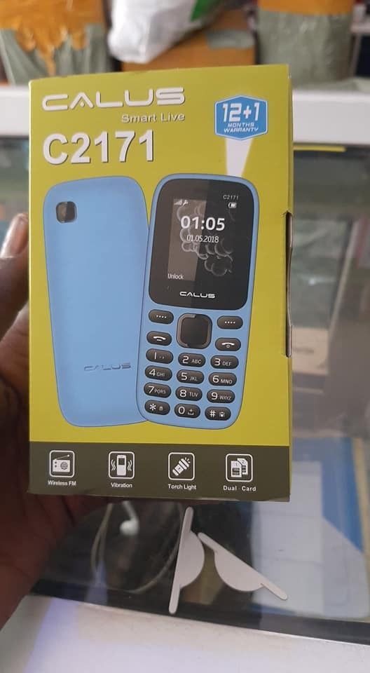 NEW CALUS C2171 phone 1.77" screen 1050mAh 5C Battery wireless FM Torch light dual sim bright torch CALUS smart live featured phone