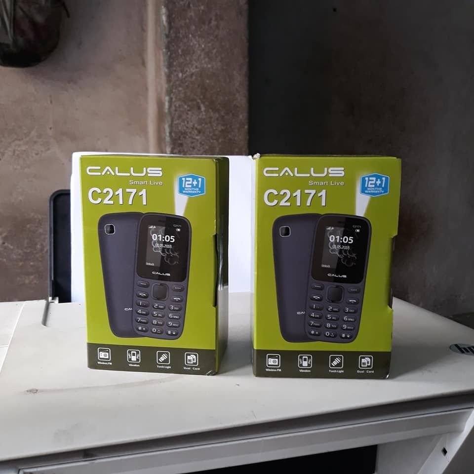 NEW CALUS C2171 phone 1.77" screen 1050mAh 5C Battery wireless FM Torch light dual sim bright torch CALUS smart live featured phone