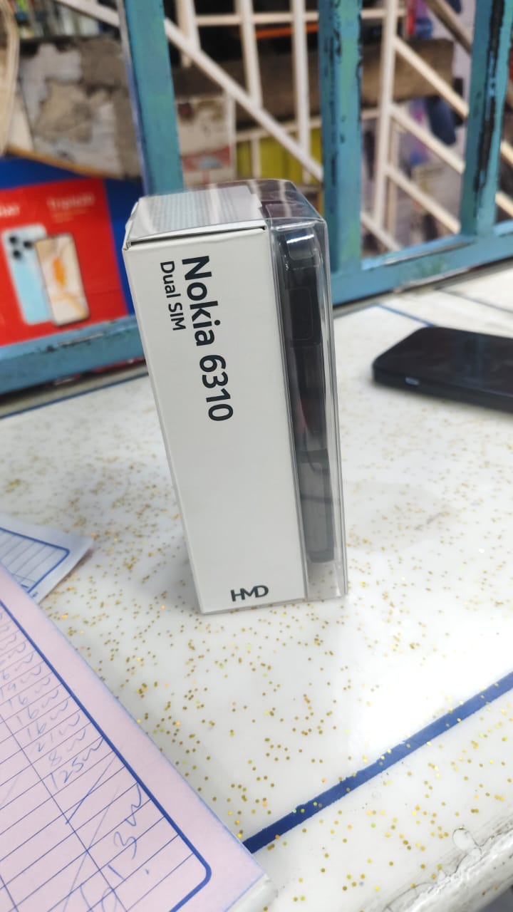 New NOKIA 6310. Dual Sim, wireless fm, rear camera flash,8 MB RAM, 16 MB inbuilt 1450 mAh Battery 2.8 inches, 160 x 240 px Display 0.3 MP Rear Camera Memory Card Supported Featured phone
