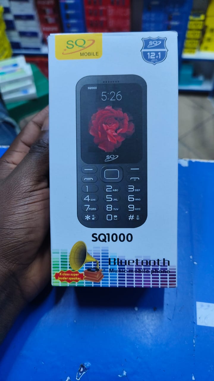 SQ Sq1000 - Powerbank Phone -5980mAh battery capacity 2.8`` HD SCREEN DUAL SIM OR QUAD SIM PHONE button mobile phone dual sim card Bluetooth connectivity spotlight torch FEATURED PHONE