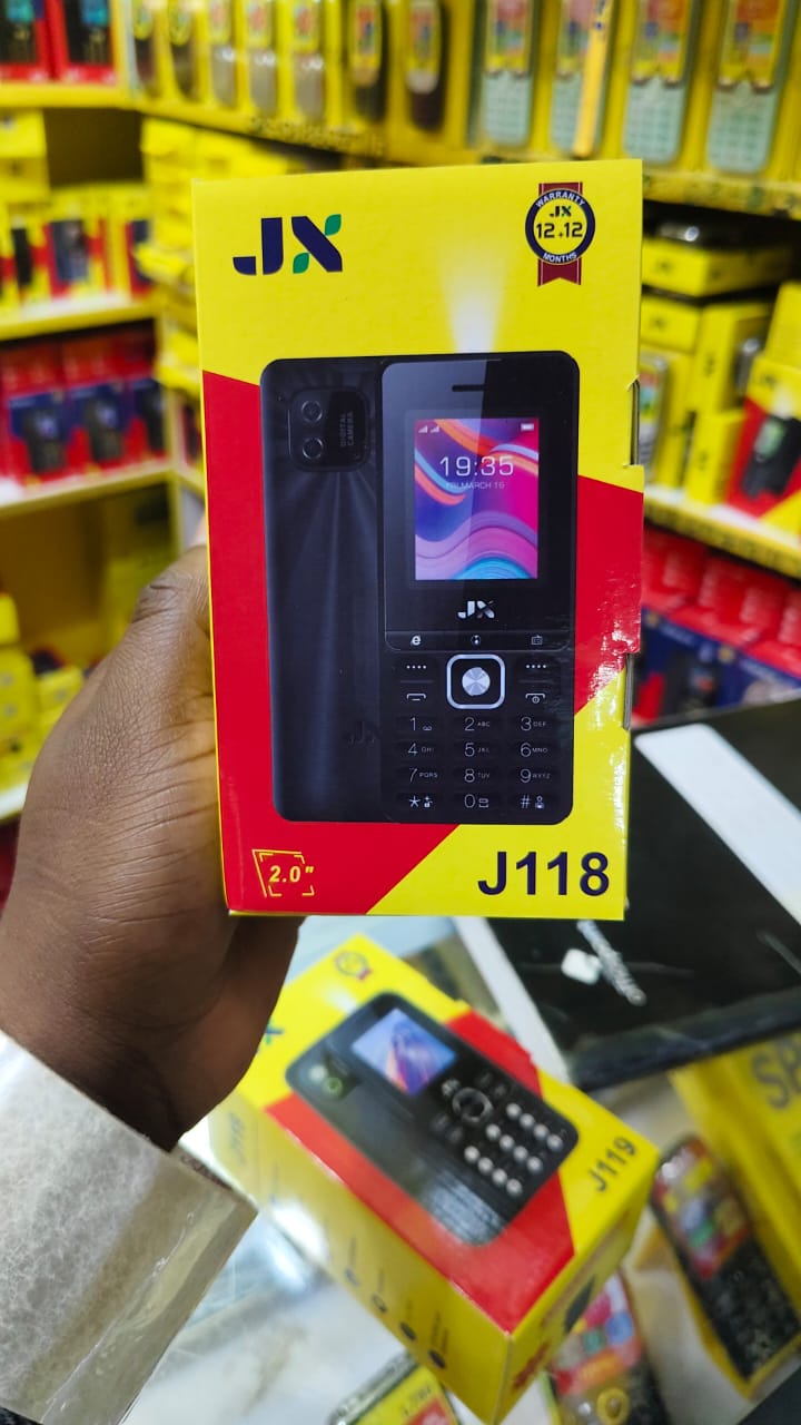 JX J118 2.0" LARGE SCREEN MOBILE PHONE WITH 3200mAh LARGE BATTERY BIG TORCH,FM WIRELESS ,HD CAMERA KABAMBE/KATULULU/MULIKA MWIZI/FEATURE PH