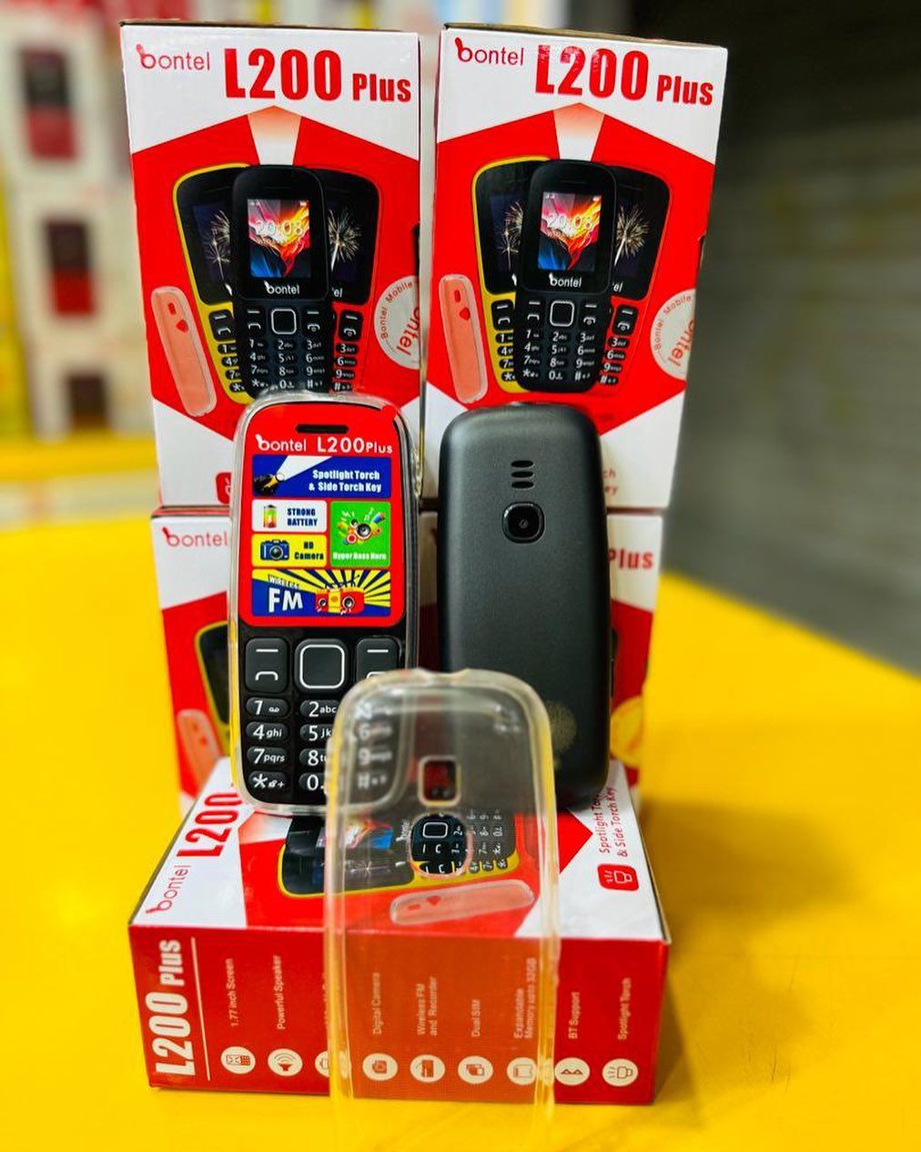 Bontel L200 plus 1.77" Display Big Speaker | 1000mAh Battery | Dual Sim | Original Kabambe  WITH digital camera ,wireless FM DUAL SIM Feature Phone