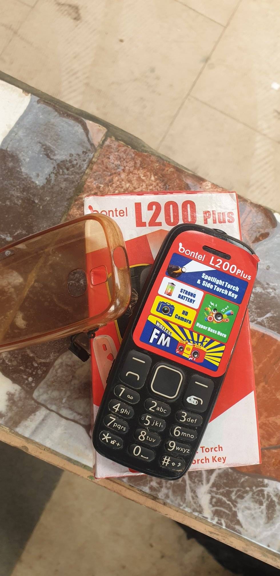 Bontel L200 plus 1.77" Display Big Speaker | 1000mAh Battery | Dual Sim | Original Kabambe  WITH digital camera ,wireless FM DUAL SIM Feature Phone