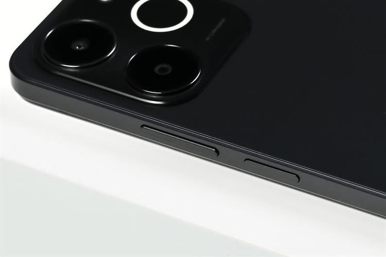 NEW ARRIVALS!!! BRAND NEW REALME NOTE 70 6.74 INCH 90Hz Refresh rate UPTO 12GB (4+8GB) RAM +128 GB ROM DUAL SIM CAMERA 13MP +8MP SELFIE  BATTERY 6000MAH  Android 15 SMARTPHONE