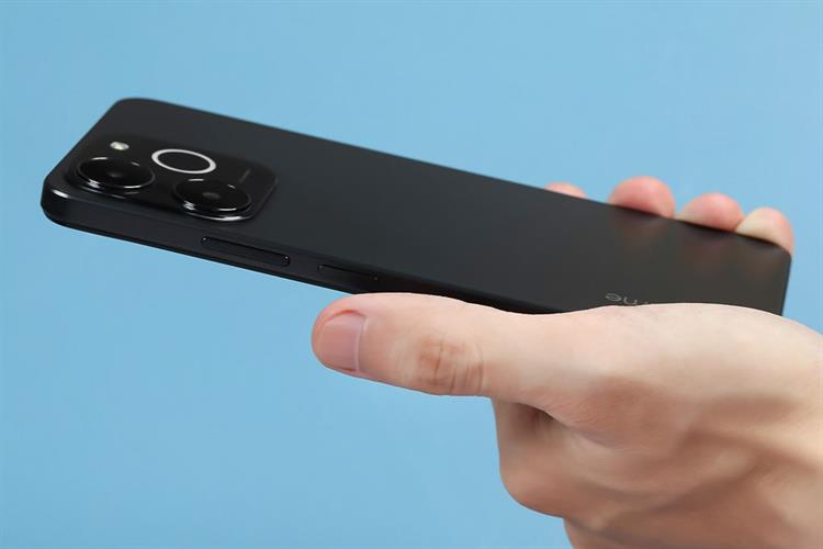 NEW ARRIVALS!!! BRAND NEW REALME NOTE 70 6.74 INCH 90Hz Refresh rate UPTO 12GB (4+8GB) RAM +128 GB ROM DUAL SIM CAMERA 13MP +8MP SELFIE  BATTERY 6000MAH  Android 15 SMARTPHONE