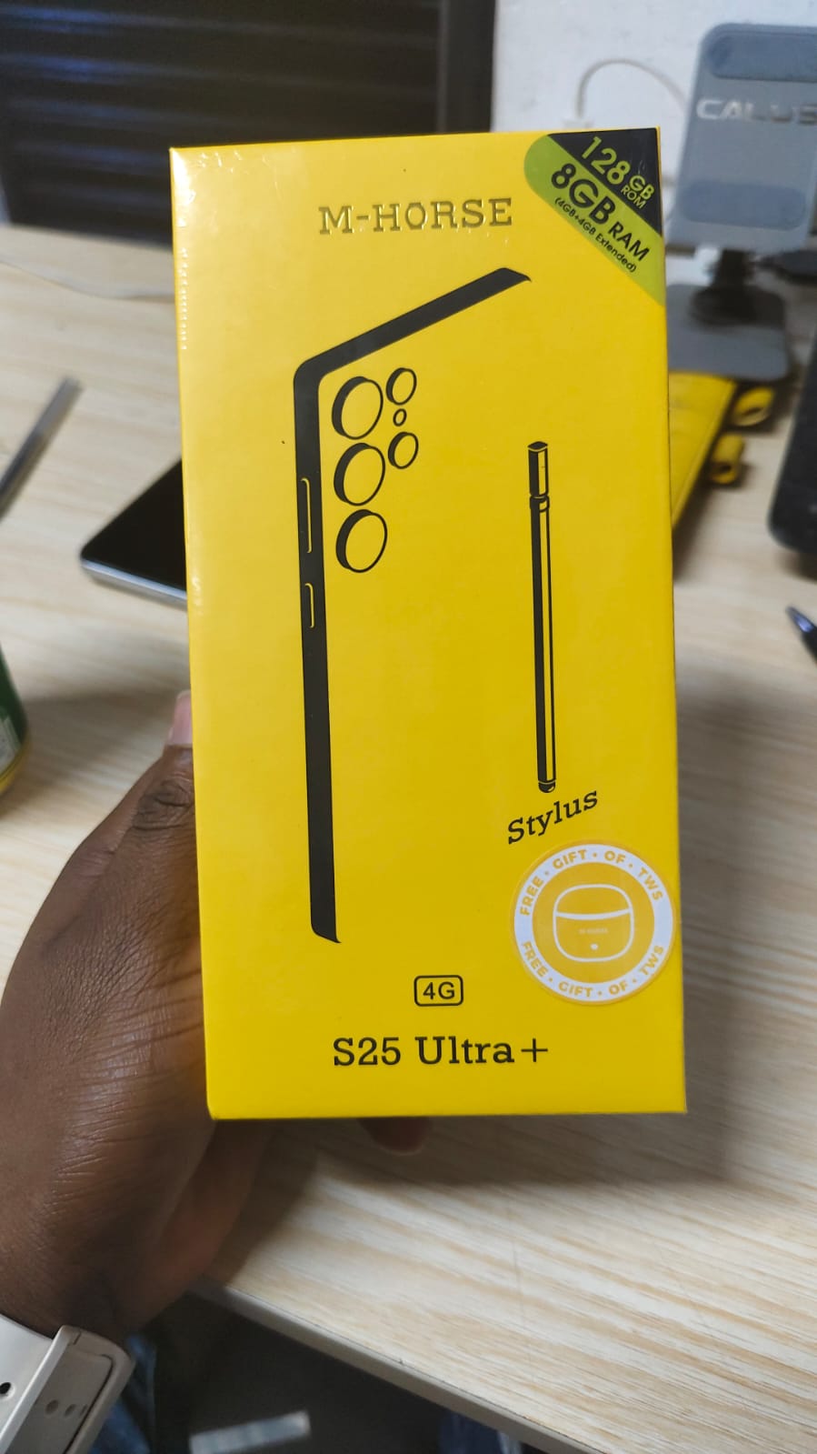 M-HORSE S25 Ultra+ 6.6'' DISPLAY 8GB (4+4GB)RAM + 128GB ROM 16MP Selfie+32MP Rear camera 5000mAh battery capacity with stylus pen side fingerprint UNLOCK Android 14 phone smartphone +FREE AIRPODS